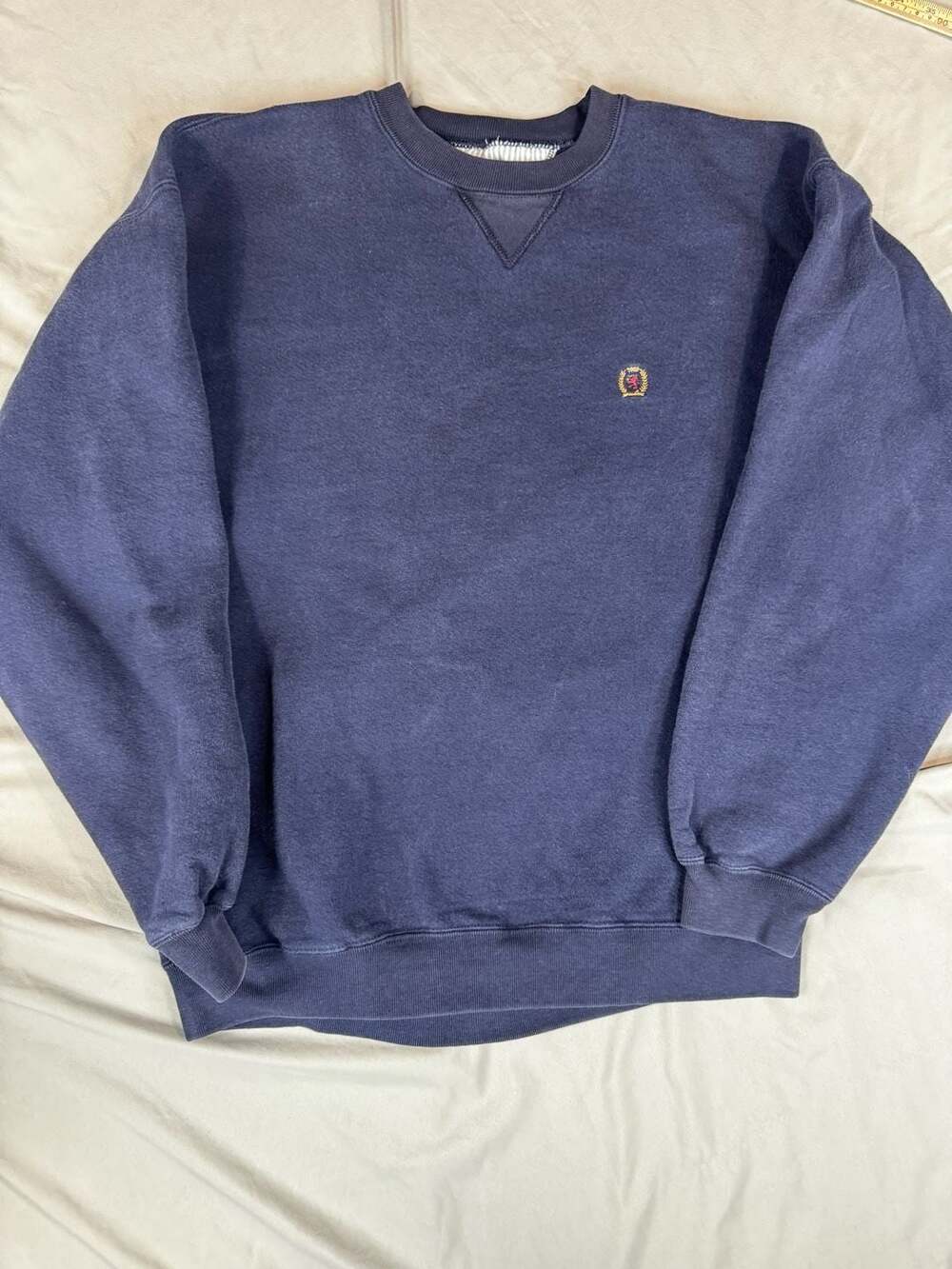 Tommy Hilfiger Vintage Navy Blue Crewneck Sweatshirt with Crest Logo